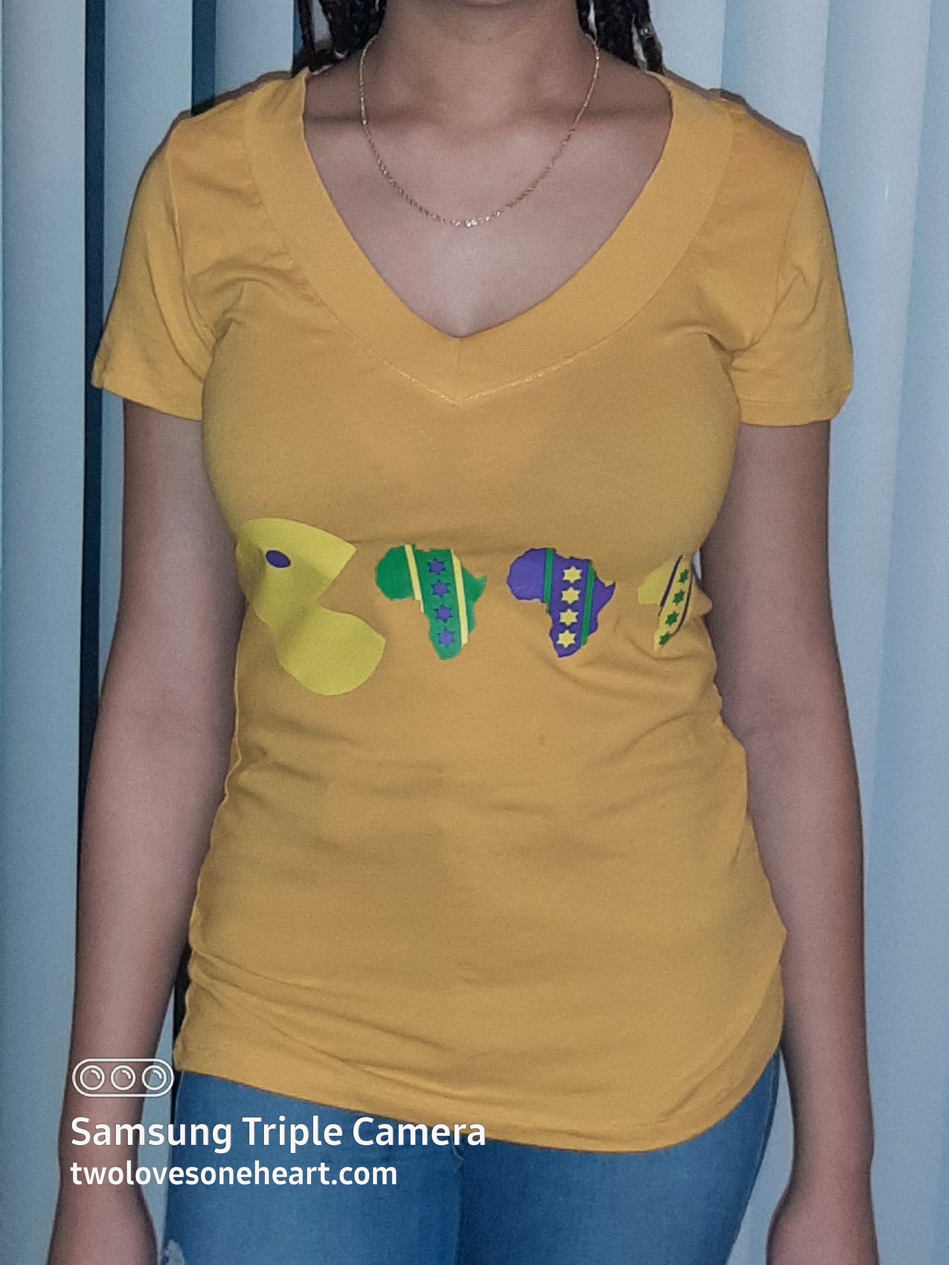 Pac "2 loves 1 Heart" Man Limited Edition Logo Ladies V-neck